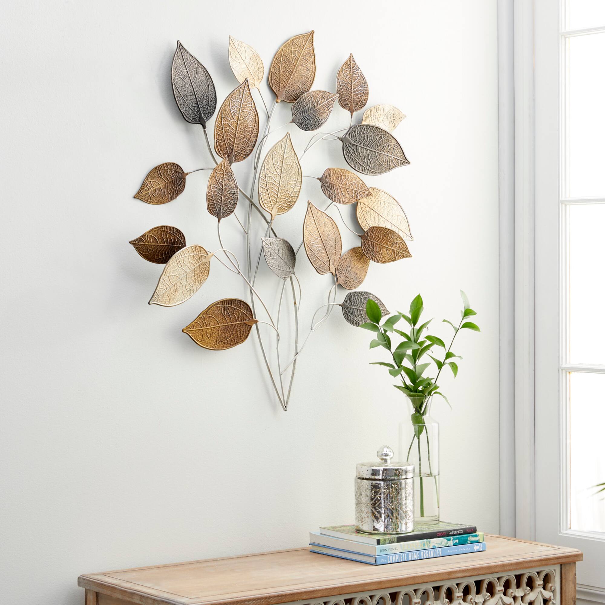 33" Brown Iron Traditional Wall Décor